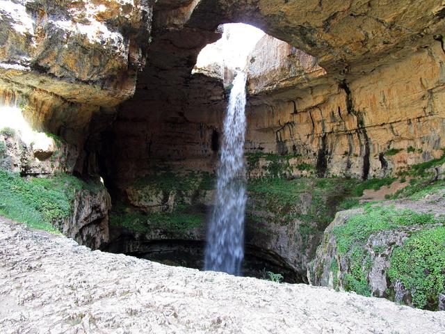 Baatara gorge waterfall